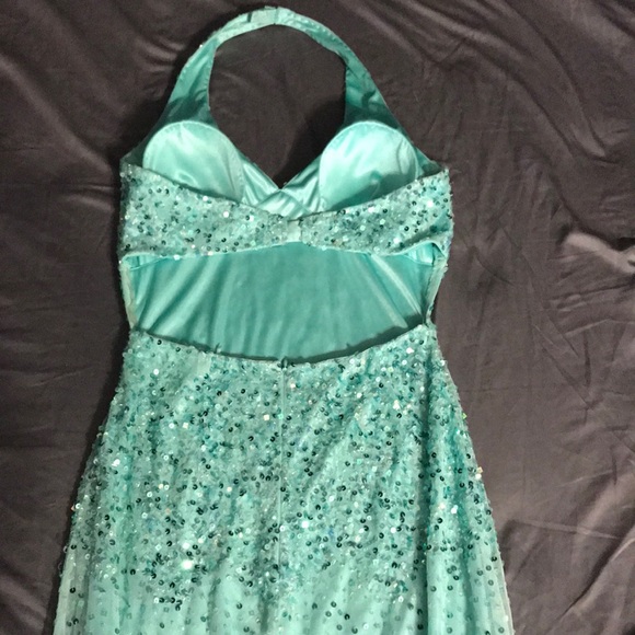 Prom dress - Picture 3 of 4